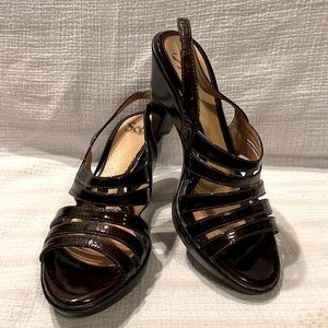 Sofft sandals size 8.5M color maroon